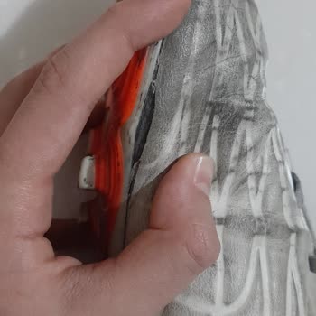 adidas Krampon Yandan Açıldı