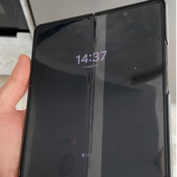 Samsung Z Fold 3 Pişmanlığı