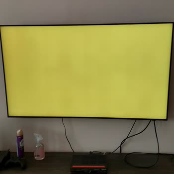 Samsung QN90B'de Oluşan Gölgeler Ve Sabit Lekeler.