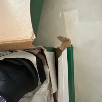 FashFed Ürün Farklı Geldi Ve Ambalajı Hasarlıydı