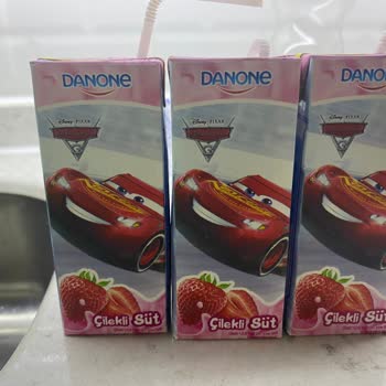Danone Sütü Sürekli Bozuk.