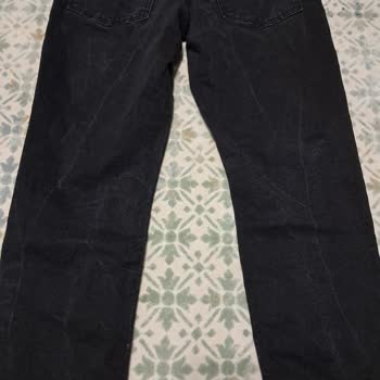 LCW Pantolonun 1. Yıkamada Rengi Attı