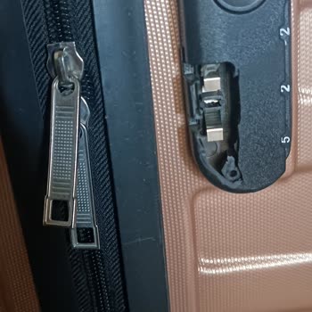 As Adana Seyahat Valizim Kırıldı Gereğinin Yapılmasını İstiyorum