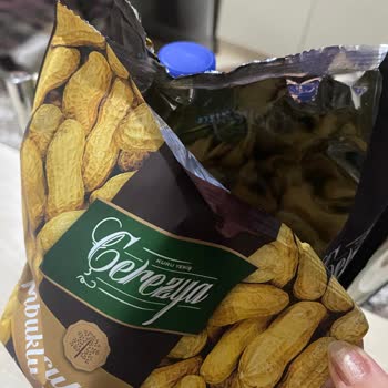 Çerezya Kabuklu Fıstığın İçinden Vida Çıktı