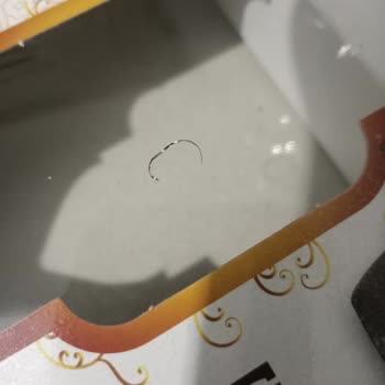 İray Şekerleme Pişmaniyenin İçinden Tel Çıktı