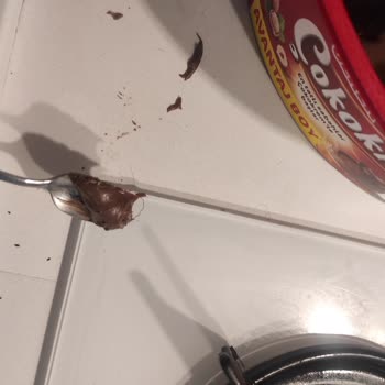 Ülker Çokokrem'de Şaşırtan Yabancı Madde!