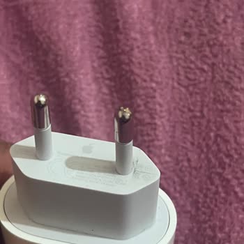 Teknosa Adaptörün Prize Takıldıktan Sonra Patlaması