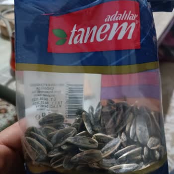 Adalılar Kuruyemiş 135 Gr'lik Paket Çekirdek Yağ Kokusu