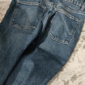 Zara Kot Yırtık Çıktı
