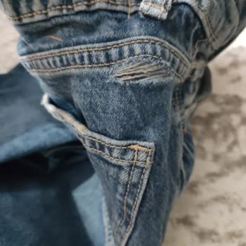 Zara Kot Yırtık Çıktı
