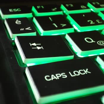 Monster Notebook Tulpar T7 V20.6.2 TAB Tuşu Kırık Geldi