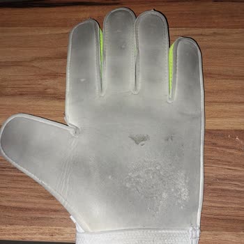 Adidas Dayanıksız Kaleci Eldiveni