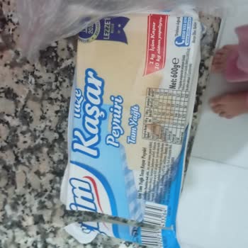 İçim Kaşar Peyniri Küf Kokuyor