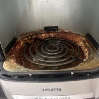 Tefal Airfryer İçi Küflendi