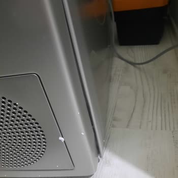 Siemens Ev Aletleri Çamaşır Kurutma Makinesi Hasarlı