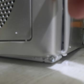 Siemens Ev Aletleri Çamaşır Kurutma Makinesi Hasarlı