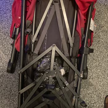 Sunexpress Bebek Arabası Hasarı