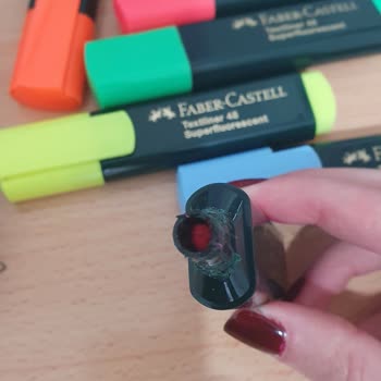 Faber Castell Fosforlu Kalem Ucu İçine Kaçtı