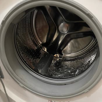 Siemens Çamaşır Makinesinin Kapak Camı Patladı