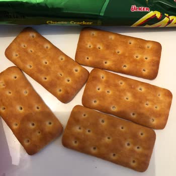 Ülker Çizi Kraker Üzerinde 0 Tuz