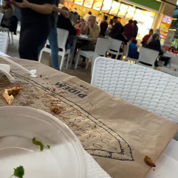 Pidem Restaurant Yeşilliklerin İçinden Kurt Çıktı