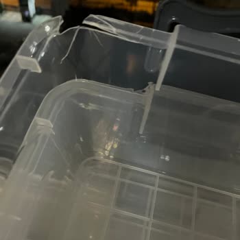 Aka Kırtasiye Kırık Ürün? Gönderdi