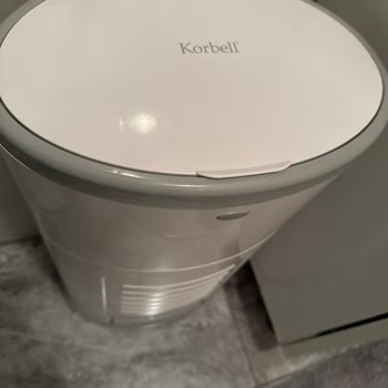 Korbell Çöp Kovası Koku Yayıyor