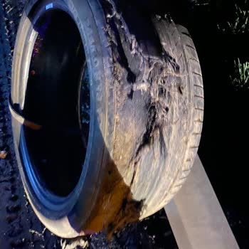 Continental Patlamaz Denilen Lastik Parçalandı