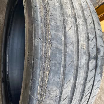 Continental Patlamaz Denilen Lastik Parçalandı