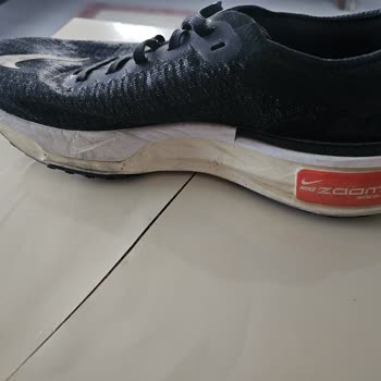 Nike Marka Ayakkabı Şoku.