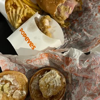 Popeyes Çiğ Ve Özensiz Ürün Gönderdi