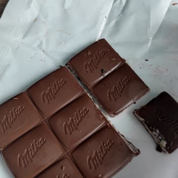 Milka Çikolatasından Sinek Çıktı