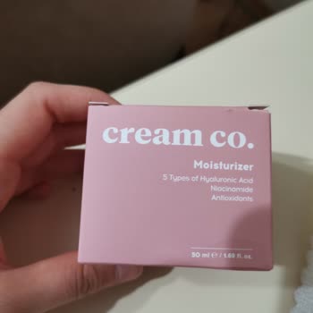 Cream Co Nemlendirici Sivilcelenme Sorunu