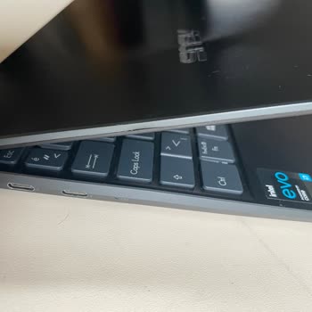 Teknosa Garanti Olmasına Rağmen Asus Laptopumun Pilini Yapmıyor