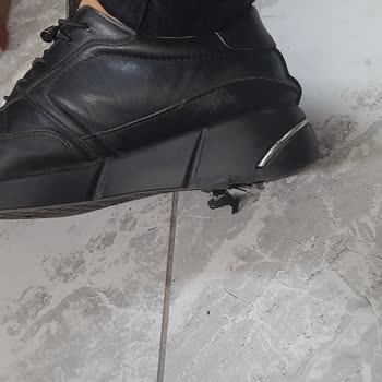 Ayakkabı Dünyası Balıkesir Sattığı Ürüne Sahip Çıkmıyor.