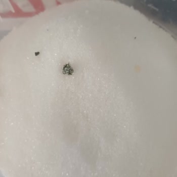 BİM Marketten Alınan Toz Şekerde Bilinmeyen Nesneler Bulundu