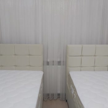 Aksu Çarşı Teşhir Baza Başlık Farklı Renk Ve Kumaş İle Yollanması