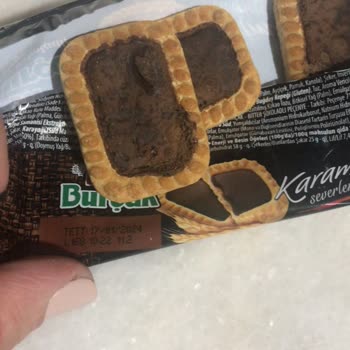 Eti Gıda Eti Karam Kalitesiz Ürünler, Umarım Kurt İzi Değildir O Gördüklerim :(