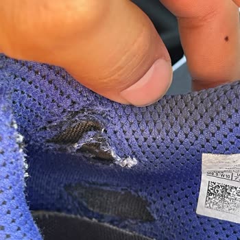 Under Armour 2 Ay İçerisinde Deforme Oldu Ancak İncelemede Reddedildi.