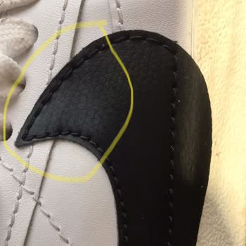 Nike Spor Ayakkabı Renk Atması
