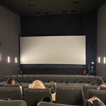 Paribu Cineverse Açlık Oyunları Seansının Geç Başlaması Ve İlgisizlik Sorunu