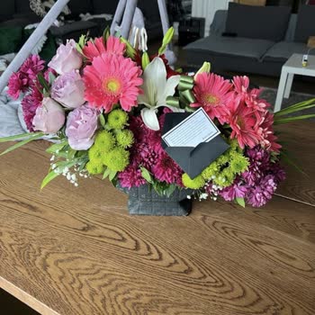 Trend Florist Muadil Çiçek Ve Vazo