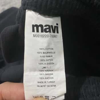 Mavi Marka Pantolon İlk Giyimde Yırtıldı