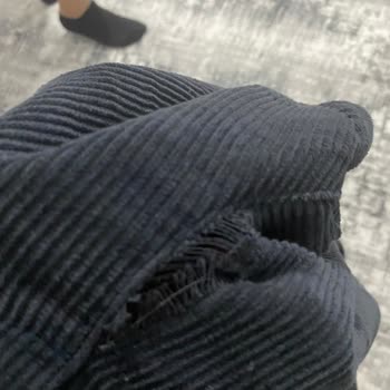 Mavi Marka Pantolon İlk Giyimde Yırtıldı
