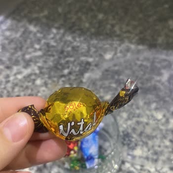 Şölen Çikolataların Kurtlanması