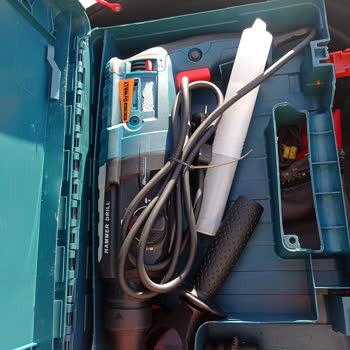 Dewalt Şarjlı 5 Parça Yerine Darbeli Matkap Göndermişler