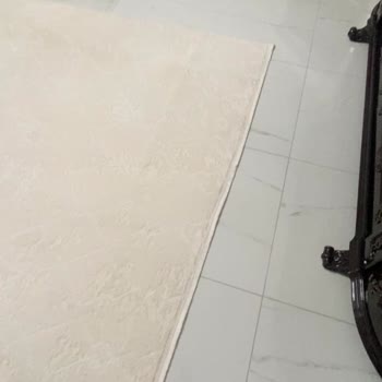 Karmen Halı Kalitesiz Halı Ve Para İadesinin Yapılmaması