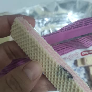 Torku Çilekli Gofret Siyahlıklar