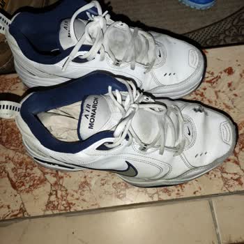 Sportive Den Alınan Nike Monarch 4 Ayakkabıda Oluşan Deformasyon