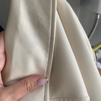 Mango Deri Ceket Kumaşı Bozuldu.